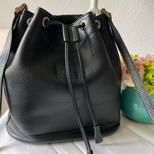 Authentic Burberry black leather bucket shoulder Crossbody bag